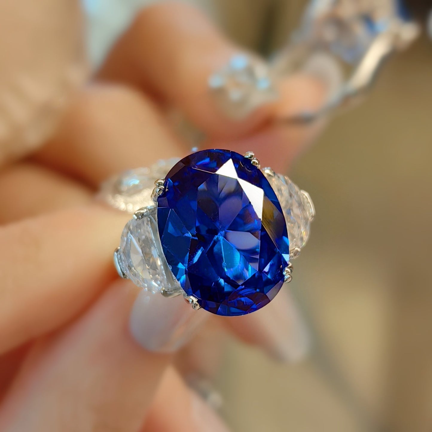 Fashionable Light Luxury Royal Blue Spinel Ring with Simple Temperament for Women