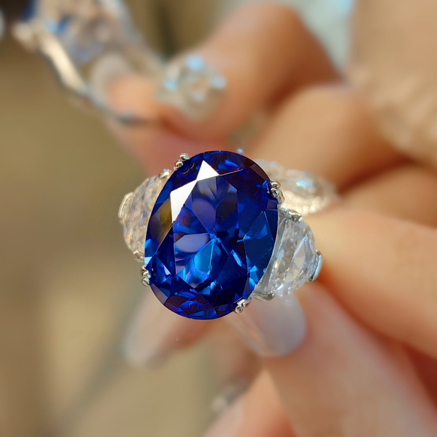 Fashionable Light Luxury Royal Blue Spinel Ring with Simple Temperament for Women