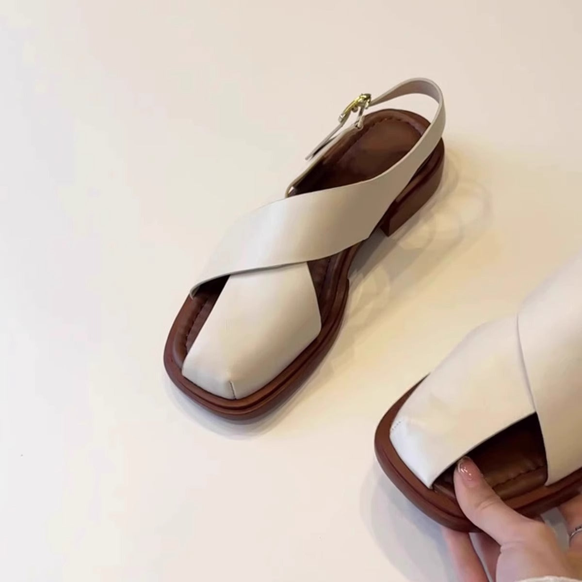 Women's Retro Hollow-out Roman Sandals With Buckle