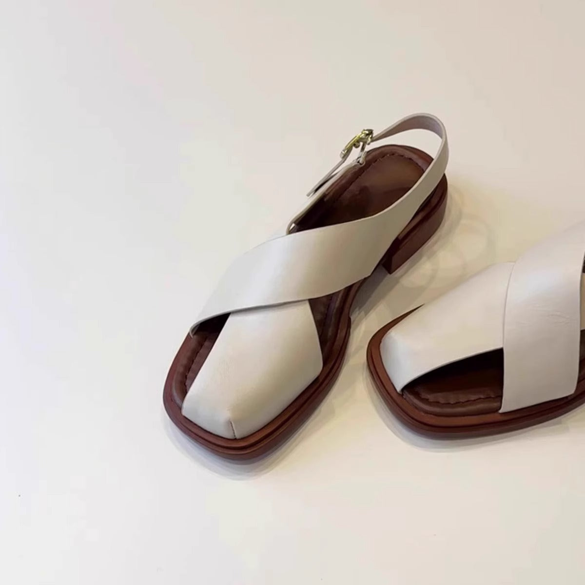 Women's Retro Hollow-out Roman Sandals With Buckle